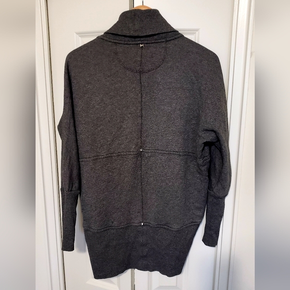 Wilfred Diderot Sweater - Picture 7 of 8